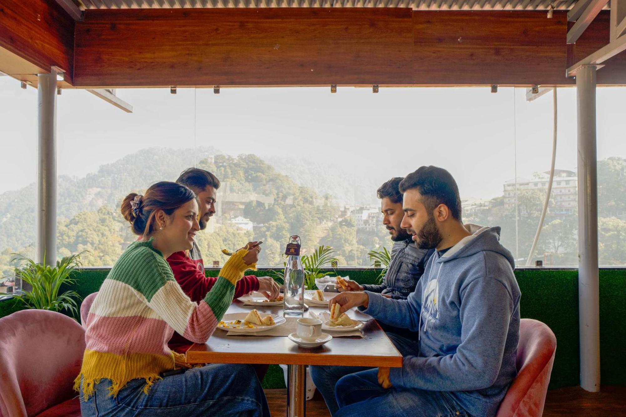 Hotel Super @Mall Road Mussoorie Exterior photo