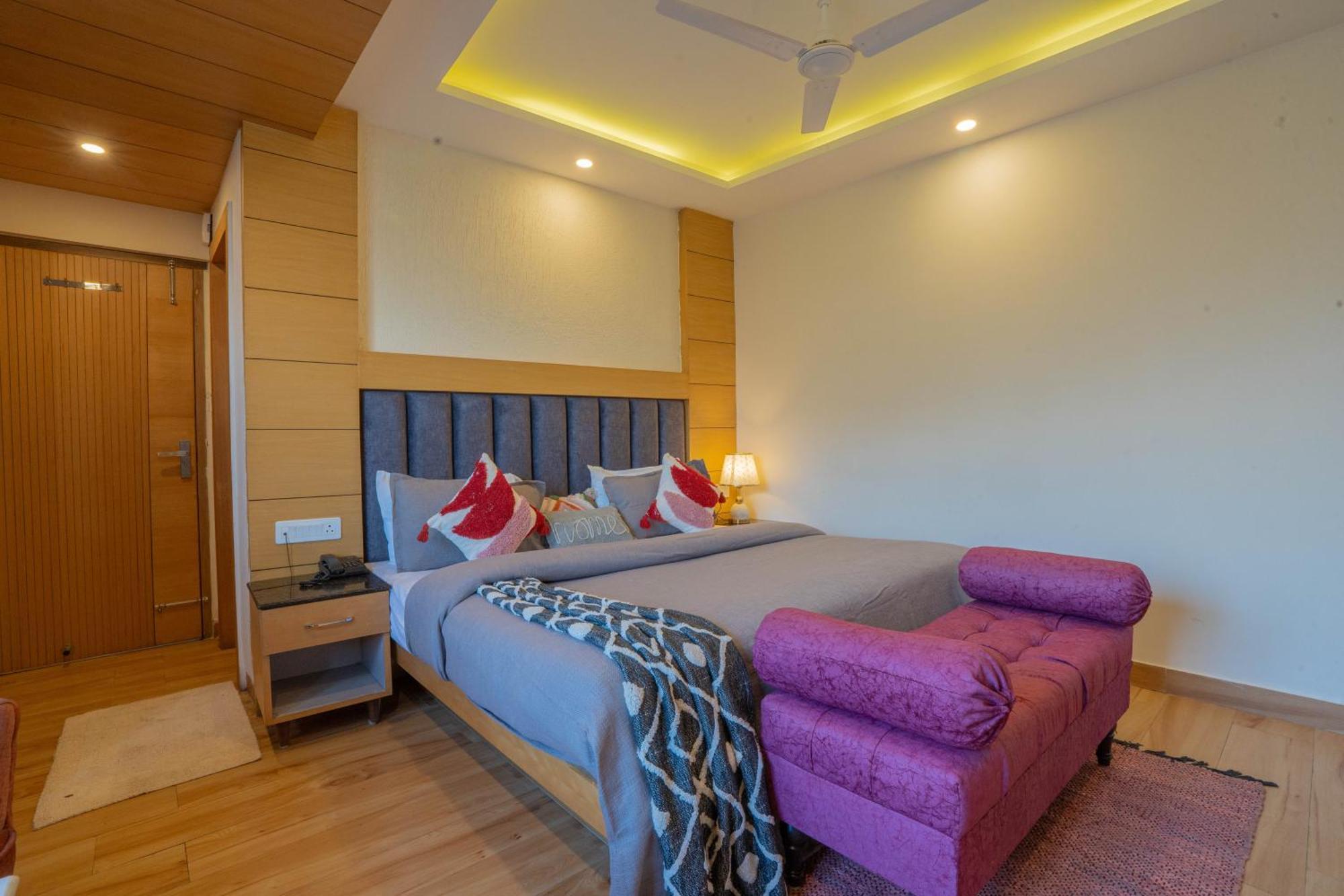 Hotel Super @Mall Road Mussoorie Exterior photo