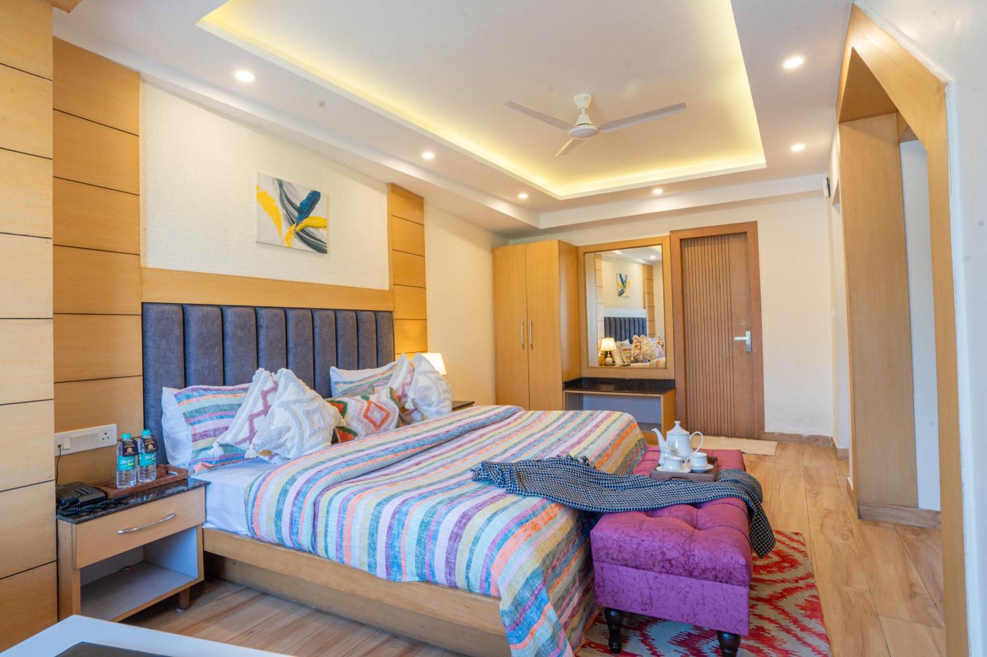 Hotel Super @Mall Road Mussoorie Exterior photo